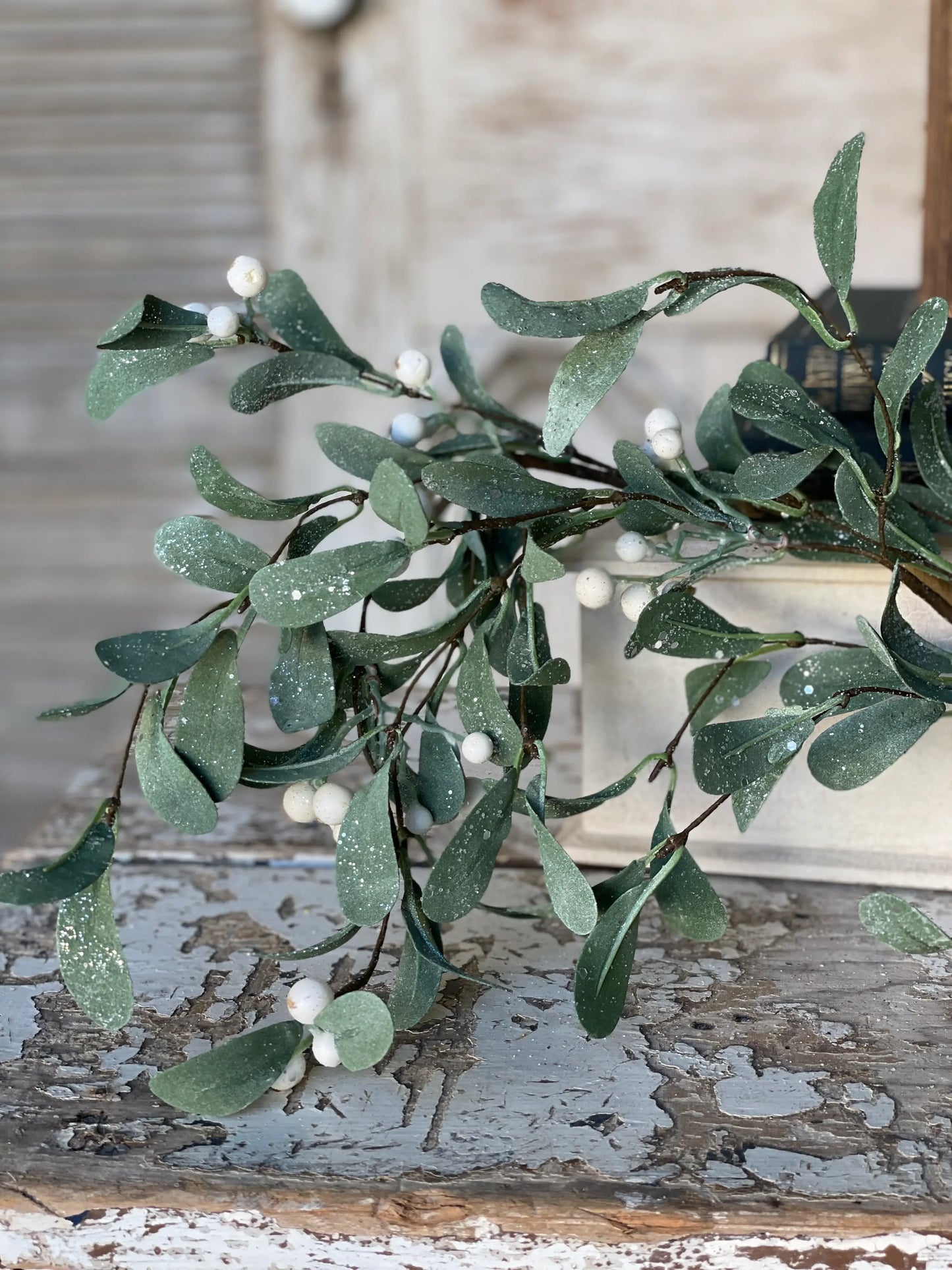 Snowberry Mistletoe Garland | 4' White Berry Holiday Greenery