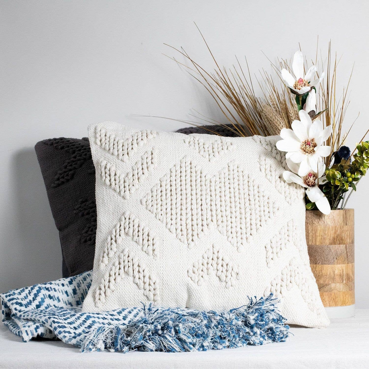 20 x 20 Hand Woven Nia Pillow White