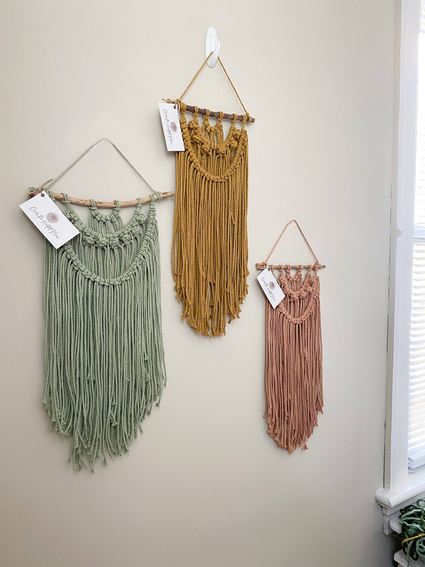 Small Macrame Wall Hanging | Green