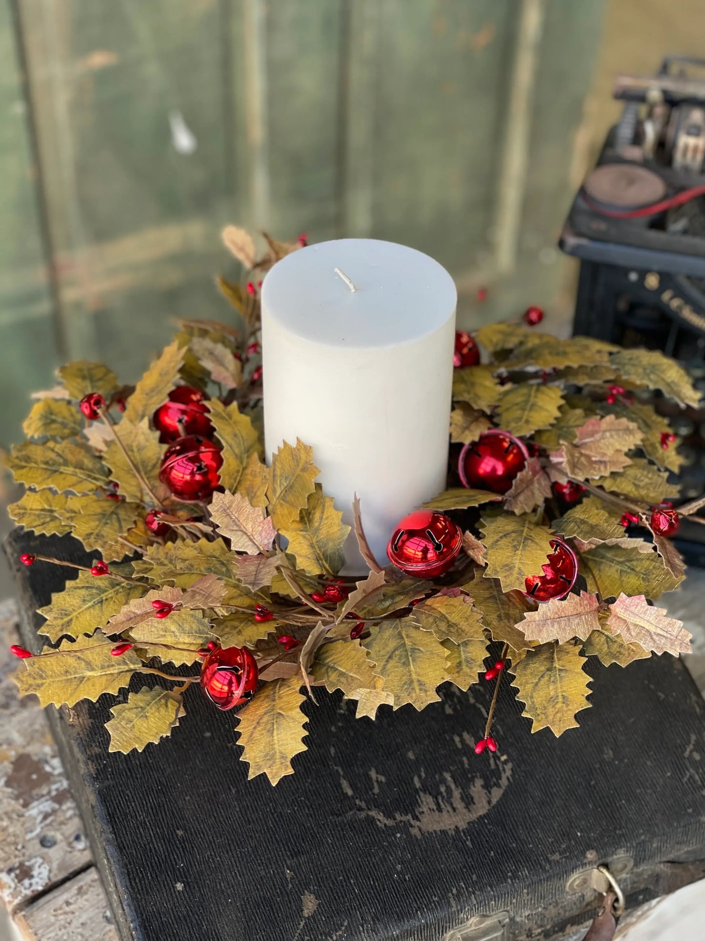 Goldspun Holly Candle Ring | 16"