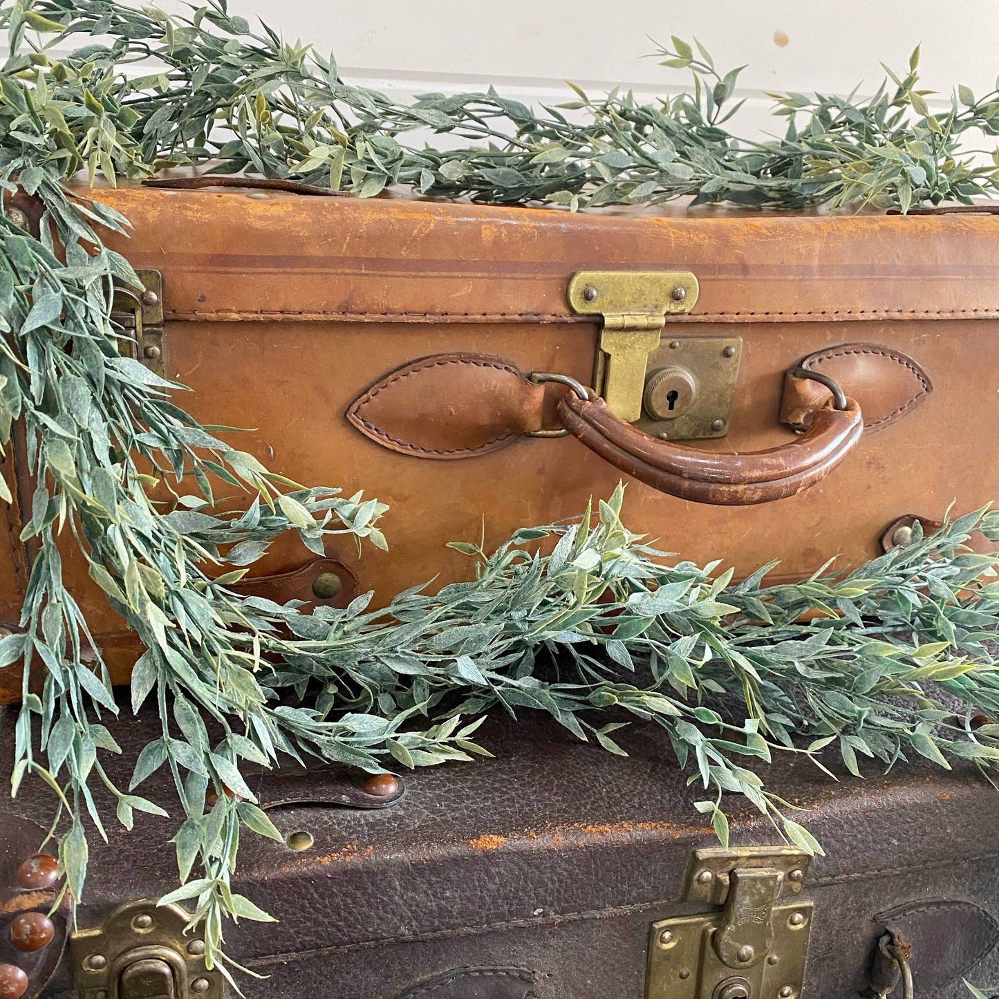 Italian Ruscus- Garland - 6 Feet