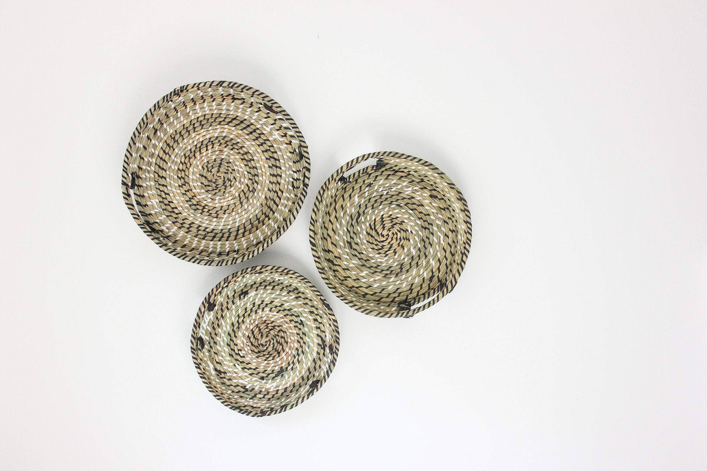 Wall Basket Boho Decor in Contrast Seagrass