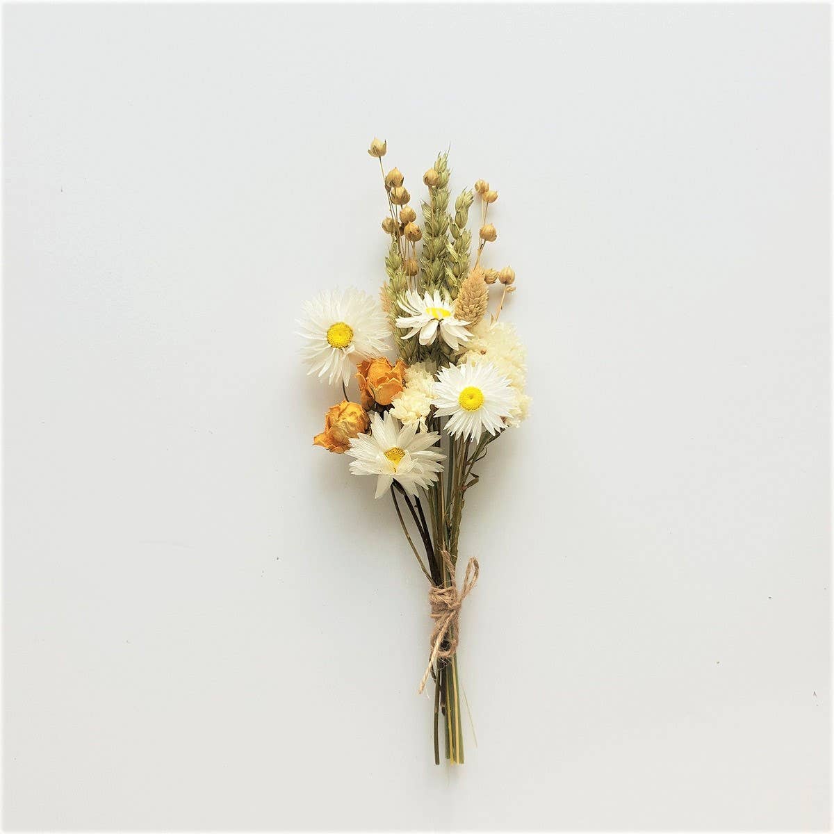 Mini Dried Wildflower Bouquet - Natural
