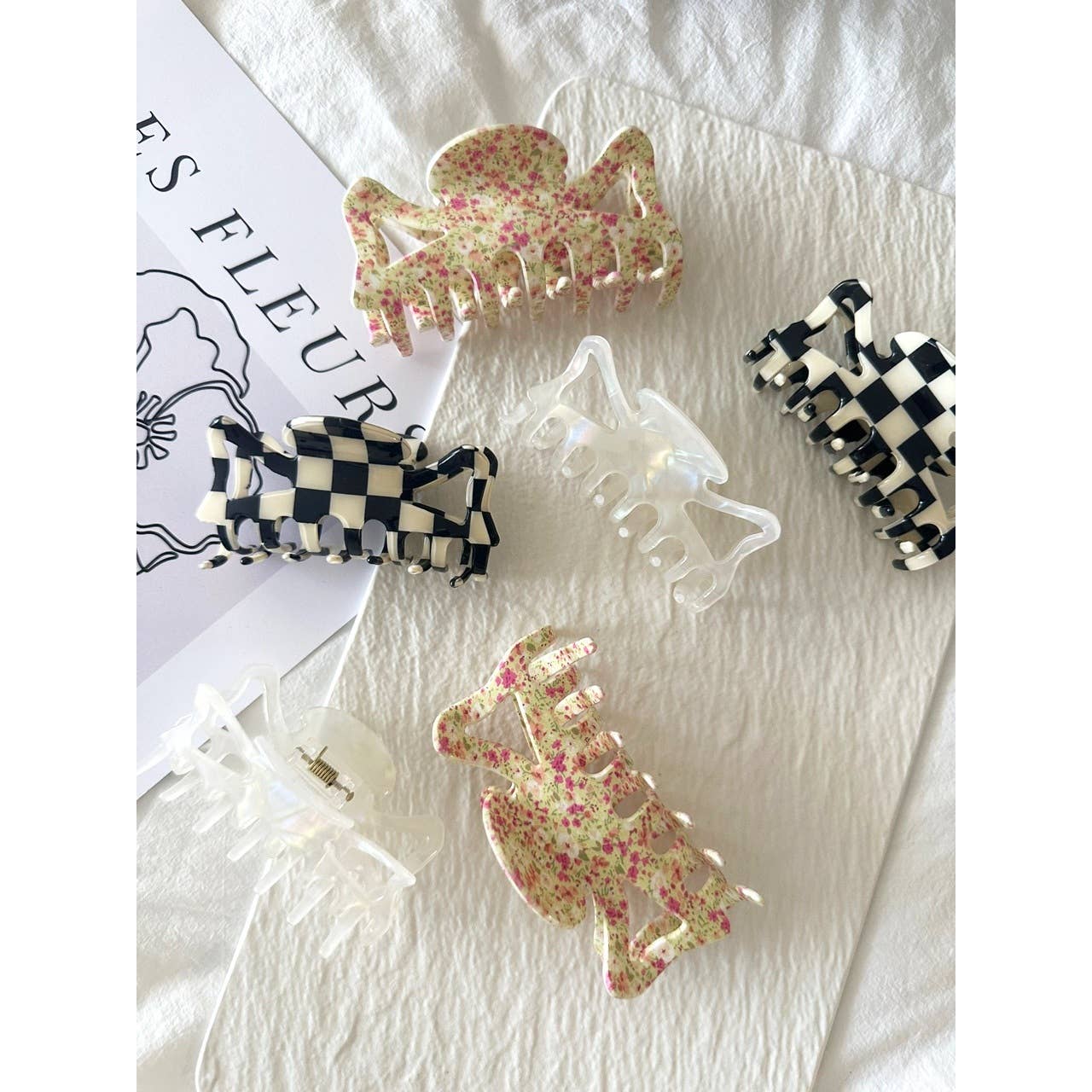 Bowtie Assorted Hair Clips - COLA ASSORTED